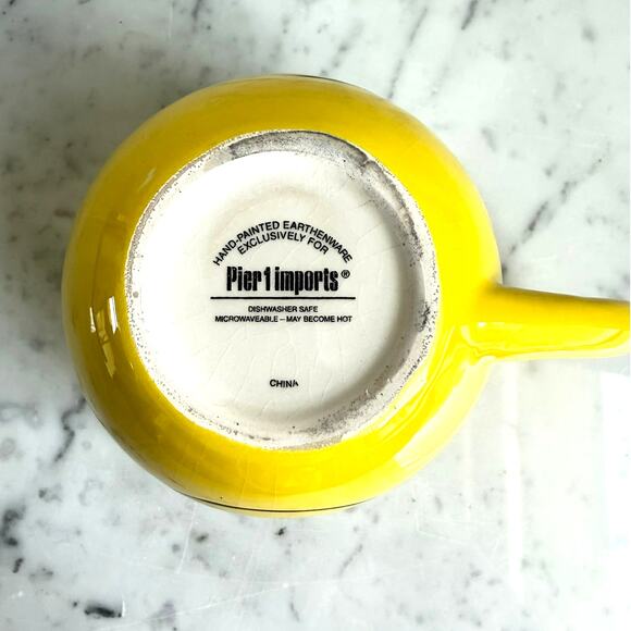 Pier 1 Imports Vintage Smiley Wink Face Yellow Coffee Mug - Picture 6 of 7